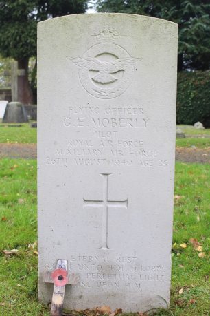 Flying Officer George Moberly’s gravestone in St. Mary’s Churchyard