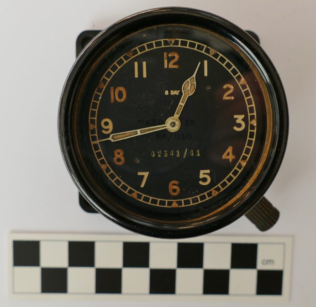 Aircraft Clock